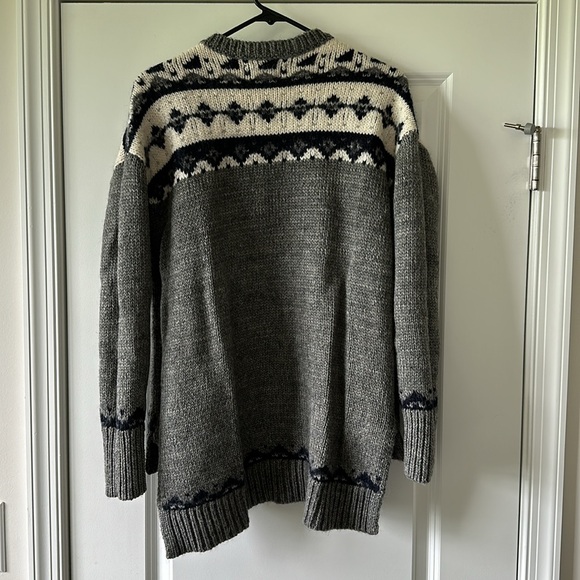 LOFT Sweater/ Size M - Picture 3 of 3
